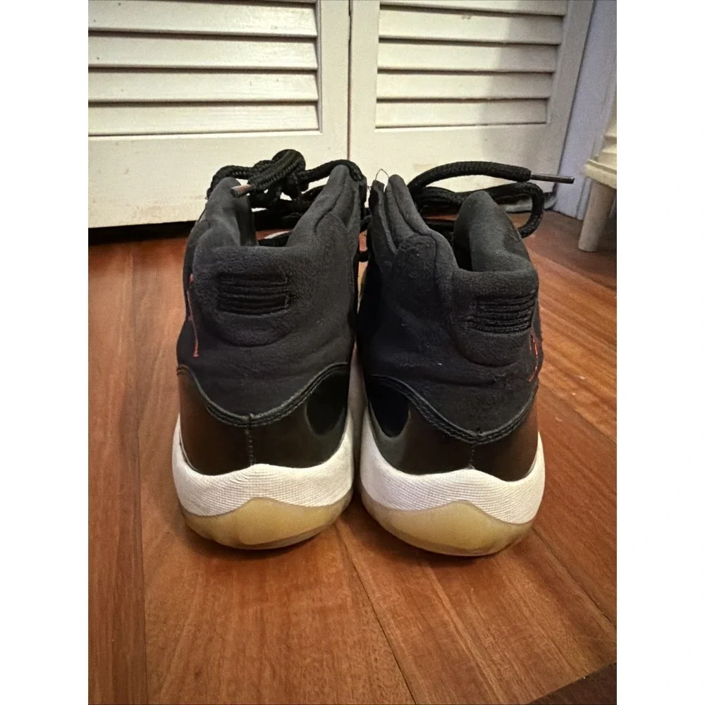 Jordan 11 Retro 72-10 2015 Men's US Size 8 Black Red Sneakers High Top